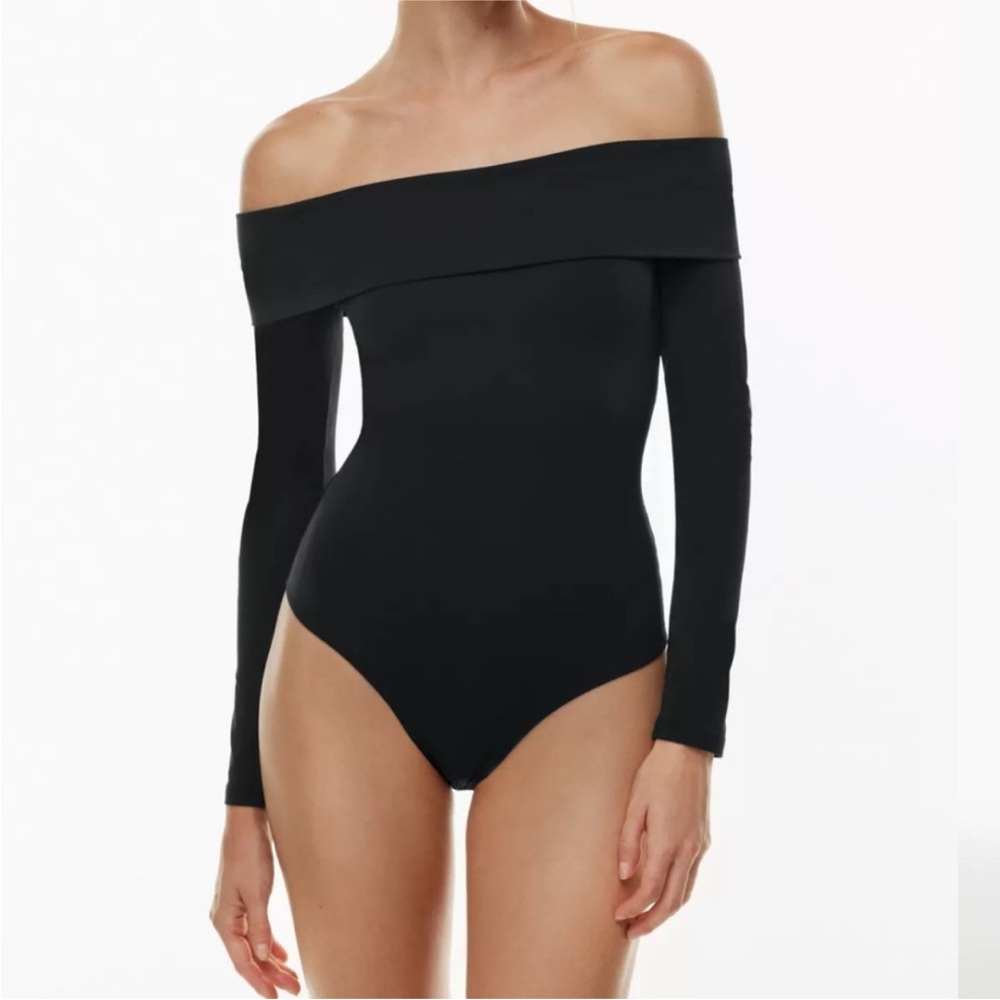 Aritzia contour deco Black Off-Shoulder Bodysuit